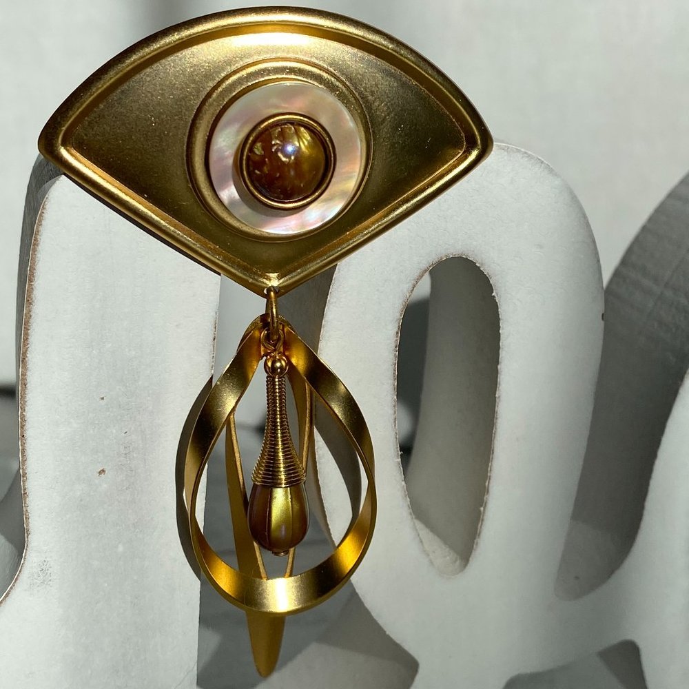 Art Deco Style Gold Tone Pin w/ Faux Pearls